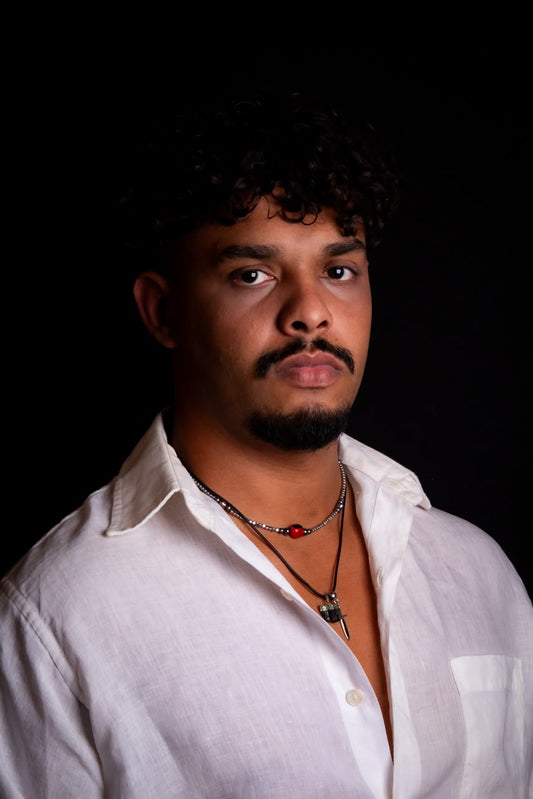 Cordão Hematita Olho de Exu